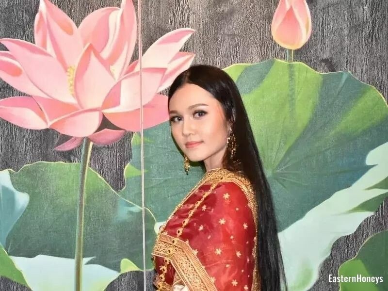 Anne Profile image 5