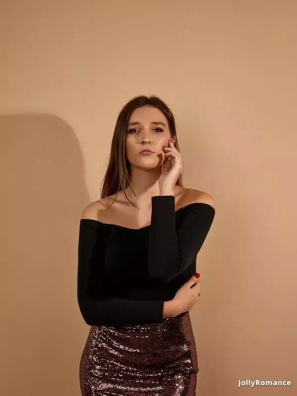 Maria Profile image 4