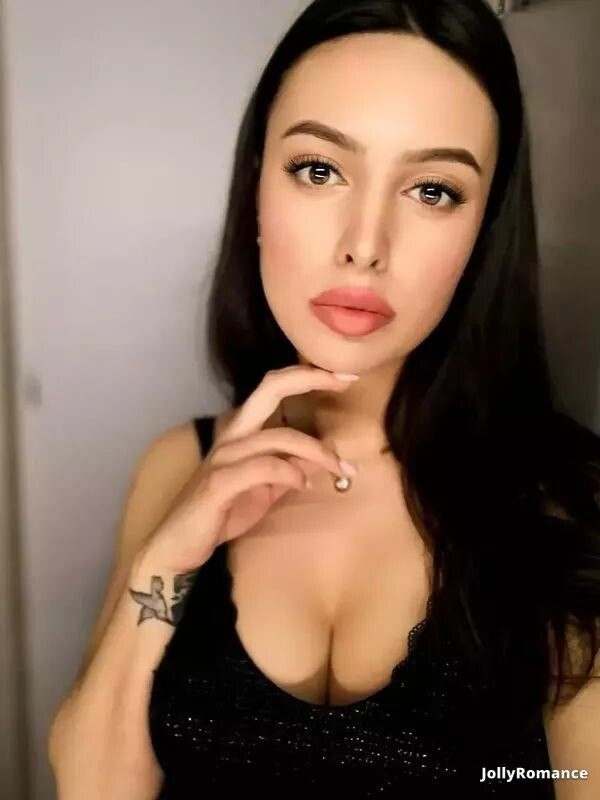 Victoria Profile image 4
