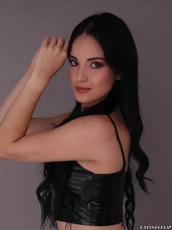 Laura Profile image 4