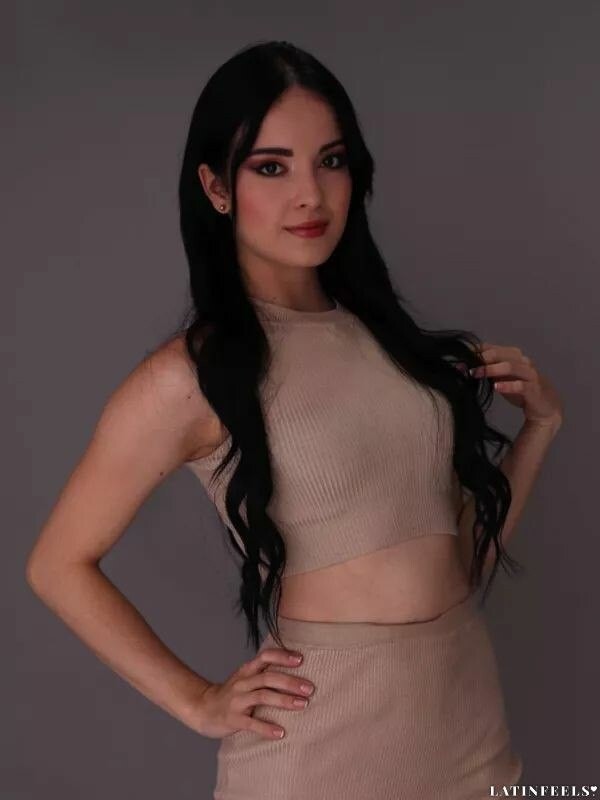 Laura Profile image 3