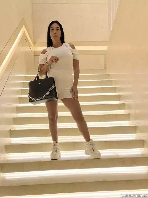 Daniela Profile image 2