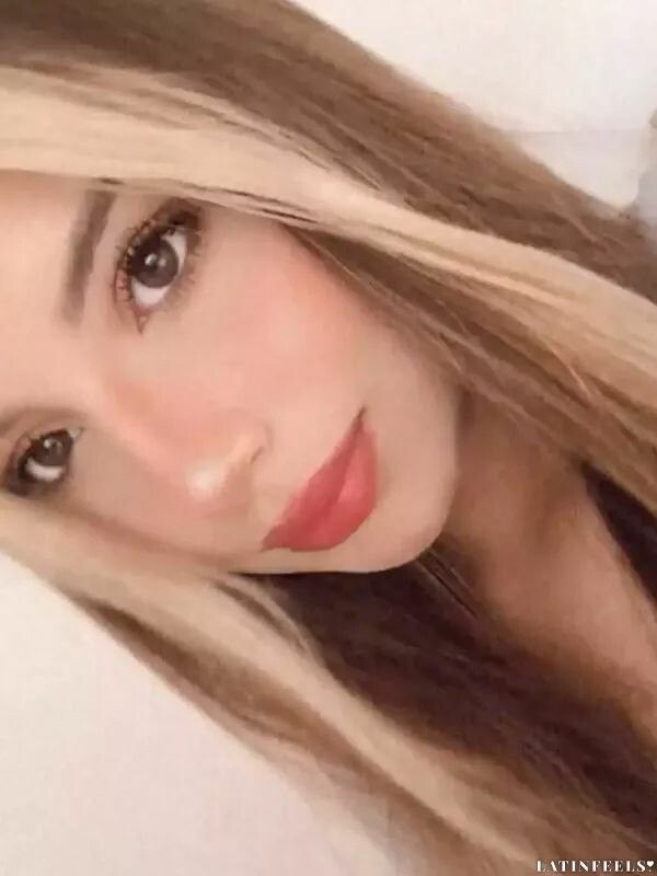 Adriana Profile image 3