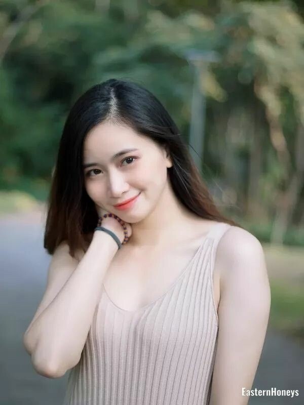 Zhanna Profile image 3