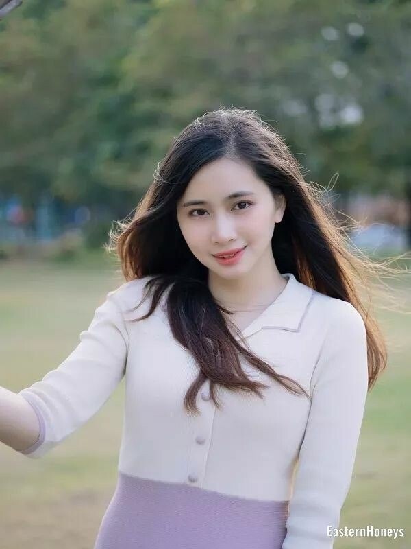 Zhanna Profile image 2