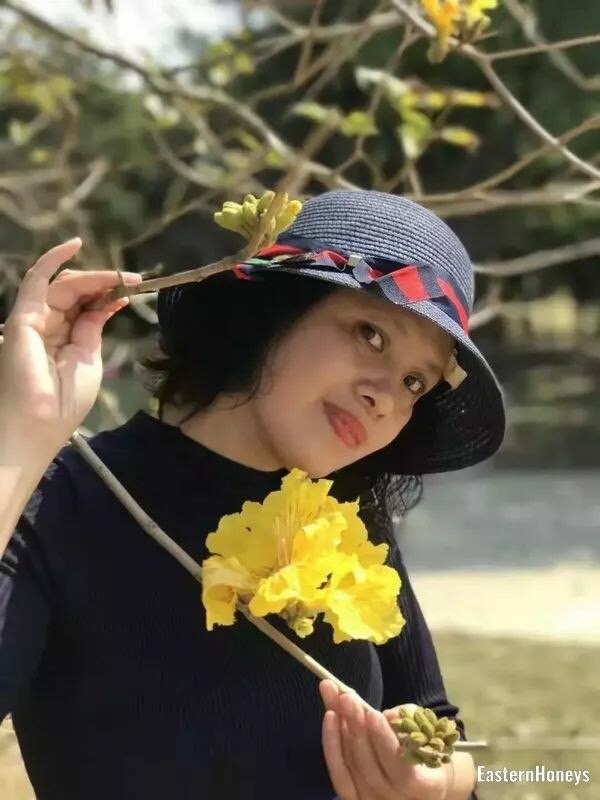 Marianna Profile image 5