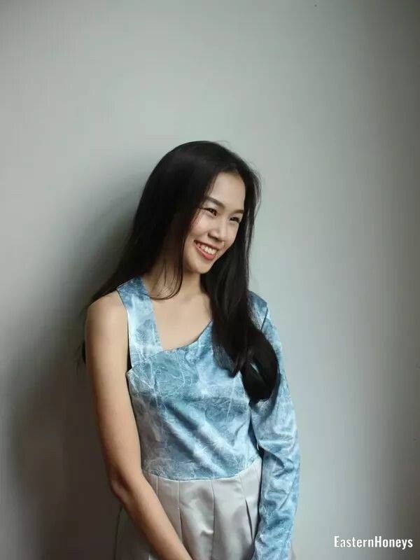 Yaxin Liu Profile image 4