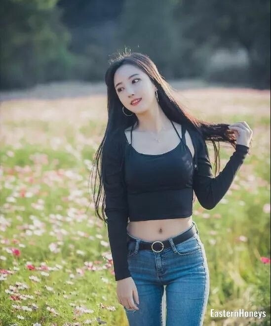 Viktoria Profile image 1