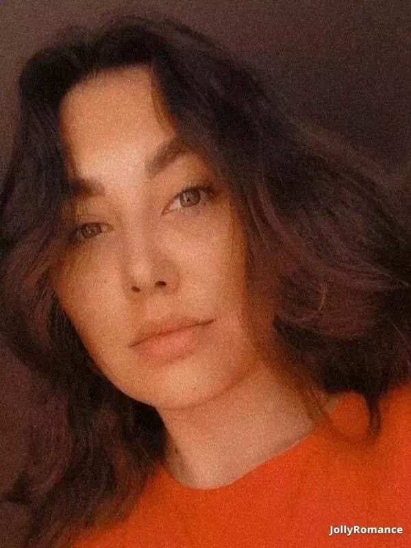 Valentina Profile image 3