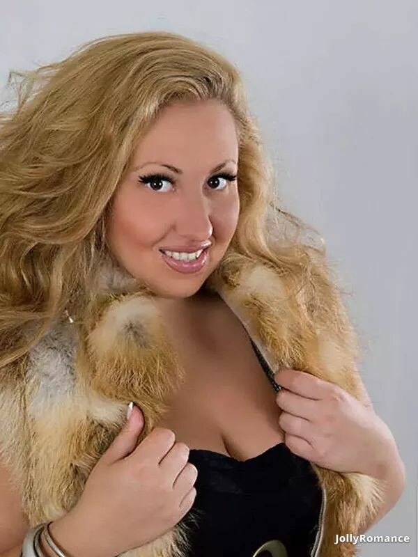 Angelica Profile image 3