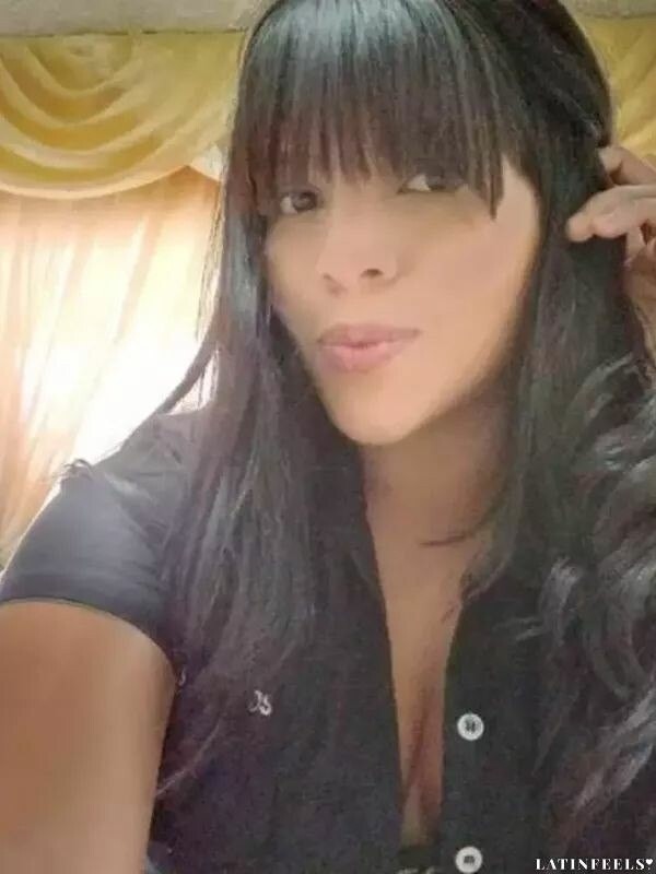 Paola Profile image 3