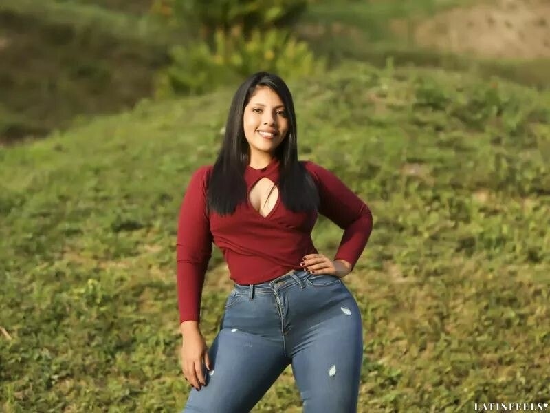 Paola Profile image 4