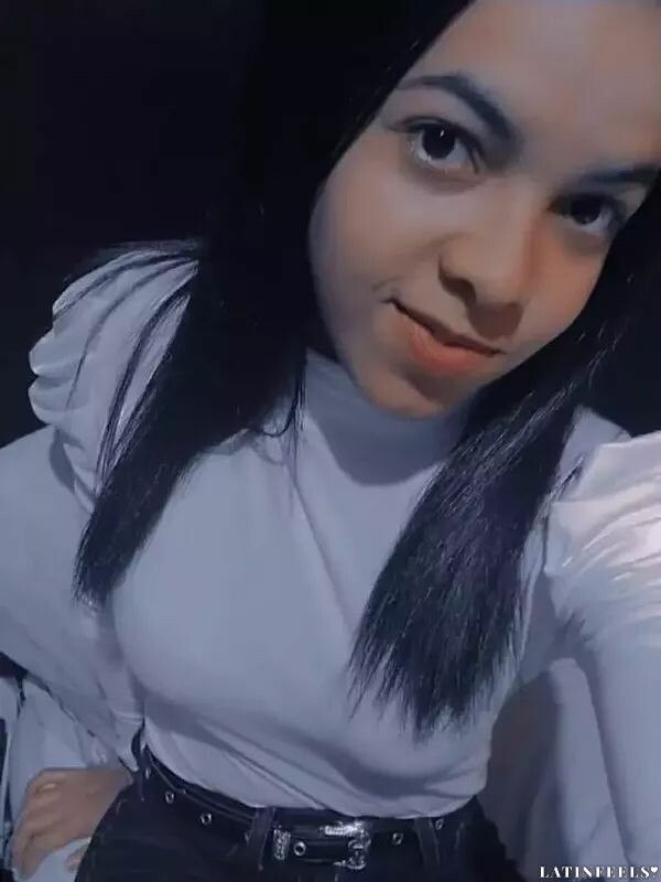 Jennifer, 25