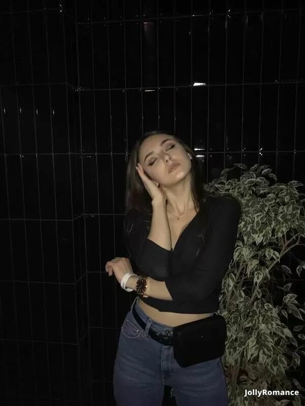 Christina Profile image 4