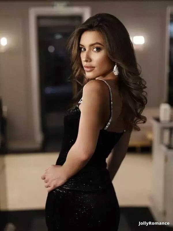 Larisa Profile image 3