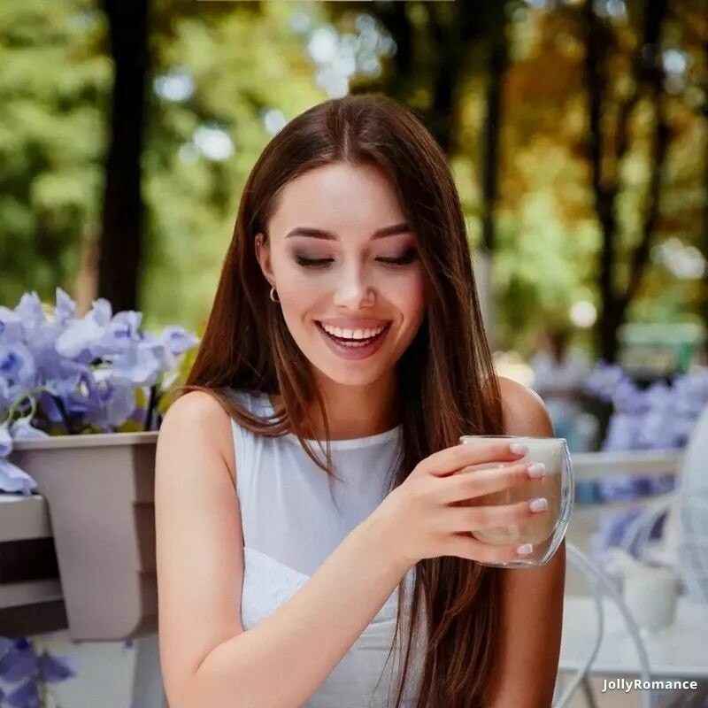 Violeta Profile image 5