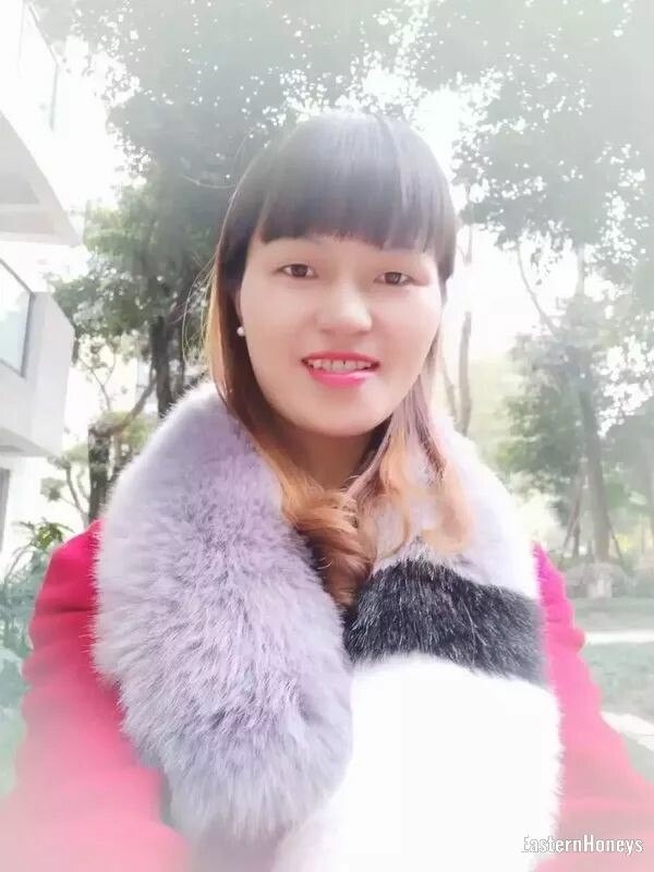 Larisa Profile image 4