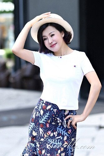 Celina, 50