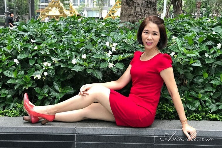 Rose, 43