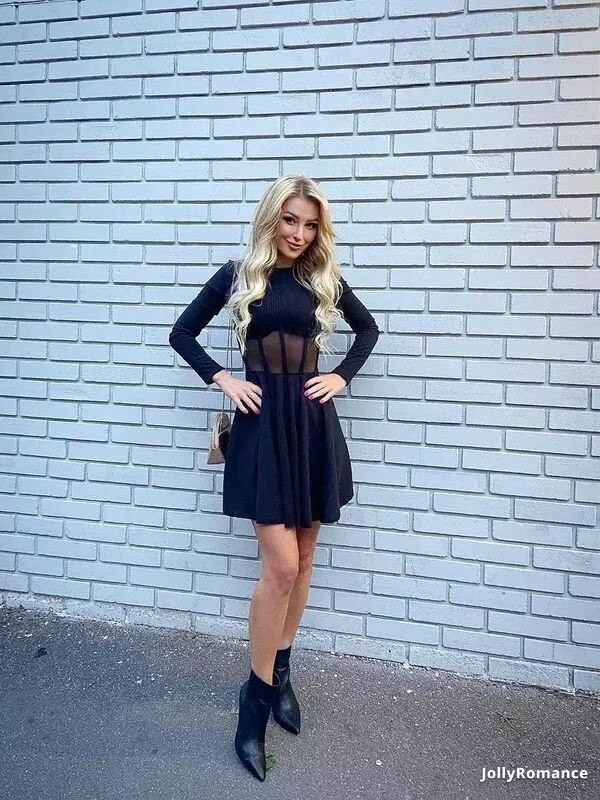Alena, 32