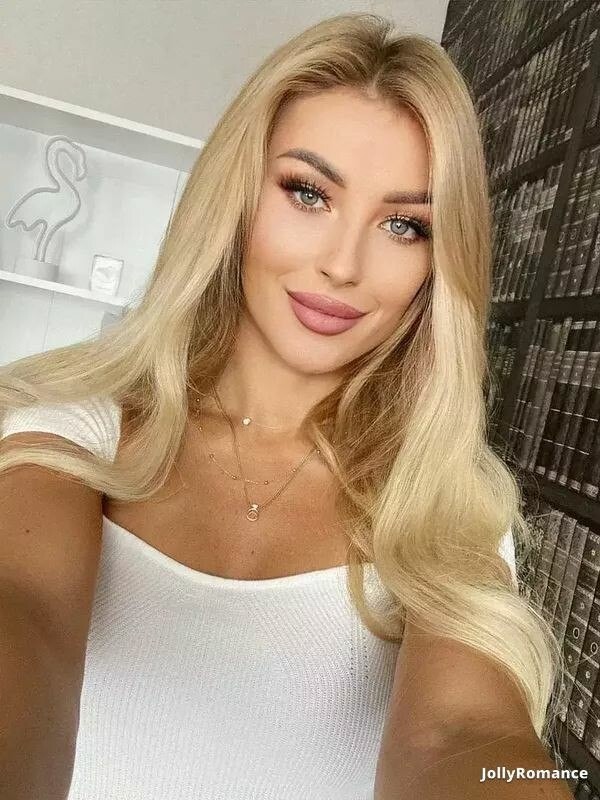 Alena Profile image 5